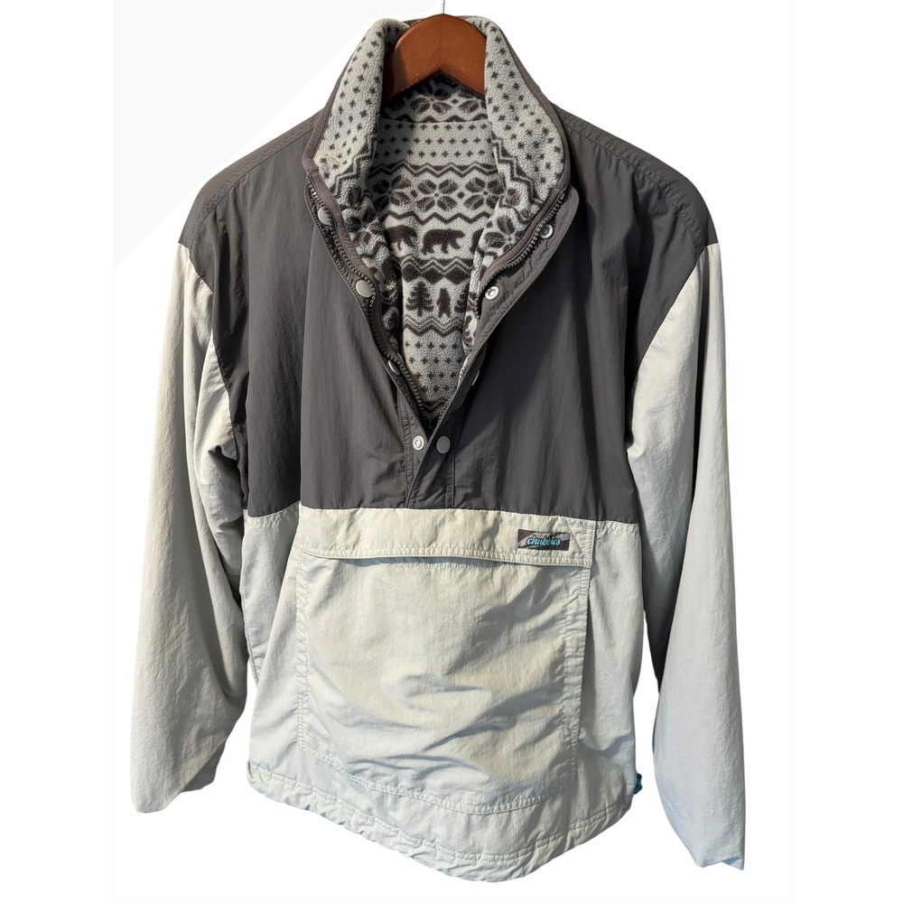 Chubbies Reversible The Bear Hug Pullover Gray Tan. Nylon Fleece.‎ SZ Med. Flaw